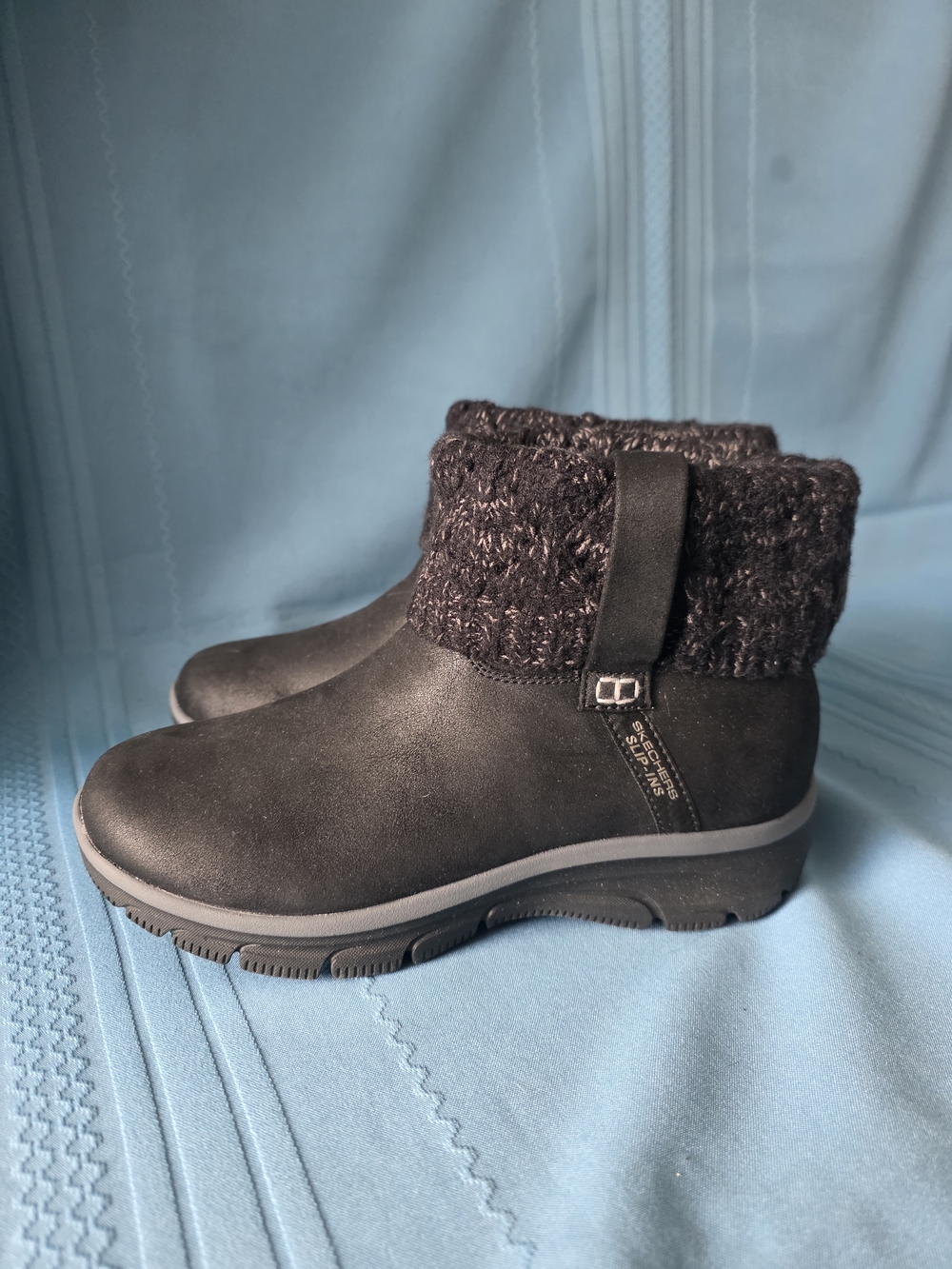 Skechers Hands Free Slip-Ins Easy Going Cozy Weather 2 Boots Black 7.5 NWT